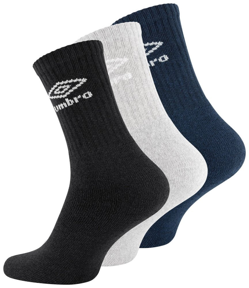 UMBRO®pack of 3 sports socks in a mix of colors